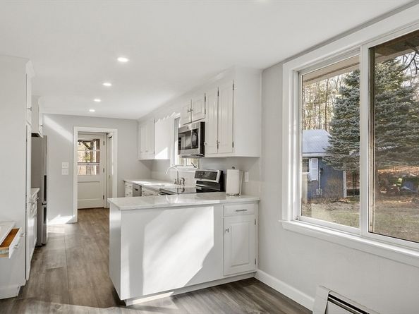 21 Woodside Road, Harvard MA 01451