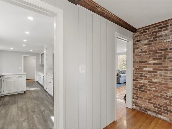 21 Woodside Road, Harvard MA 01451