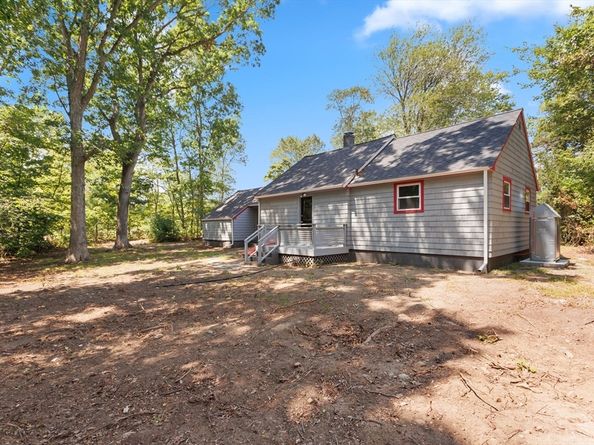 296 Pond St, Avon MA 02322