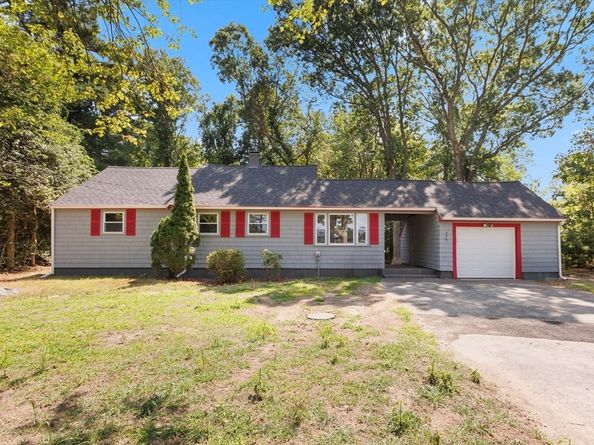 296 Pond St, Avon MA 02322