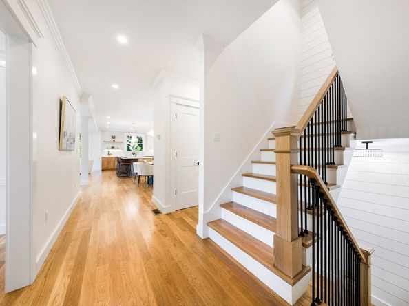 3 Colburn St 2, Gloucester MA 01930