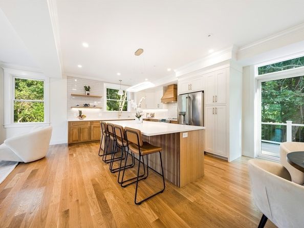 3 Colburn St 2, Gloucester MA 01930