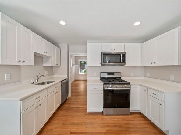 84 Blue Hills Parkway, Milton MA 02186