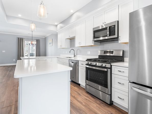 868 Washington St 868, Norwood MA 02062