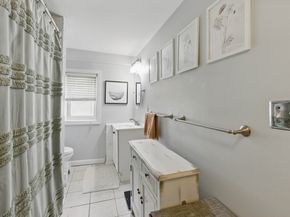 12 Stoney Dr, Billerica MA 01862