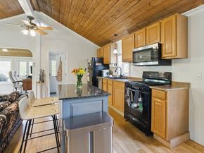 12 Stoney Dr, Billerica MA 01862