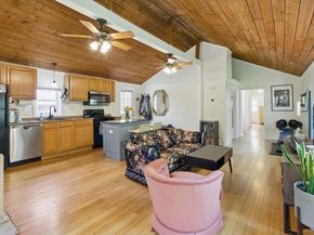 12 Stoney Dr, Billerica MA 01862