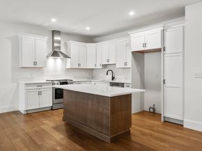 134 Court St 12, Plymouth MA 02360