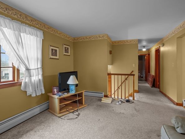 11 Federal St, Blackstone MA 01504