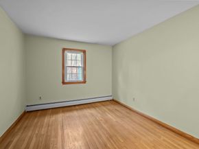 11 Federal St, Blackstone MA 01504