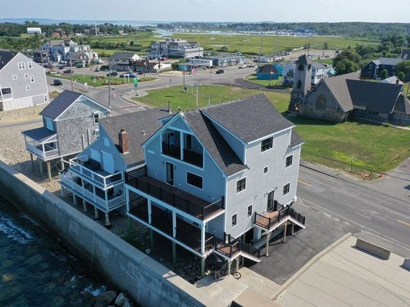 328 Ocean St, Marshfield MA 02051