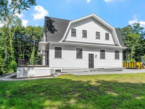 20 Oakland Street, Wellesley MA 02481