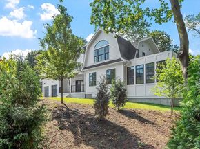 20 Oakland Street, Wellesley MA 02481