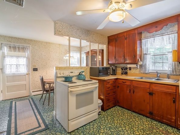 17 Orrison St, Worcester MA 01609