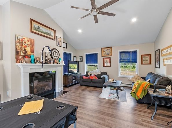 405 Hale St, Winchendon MA 01475