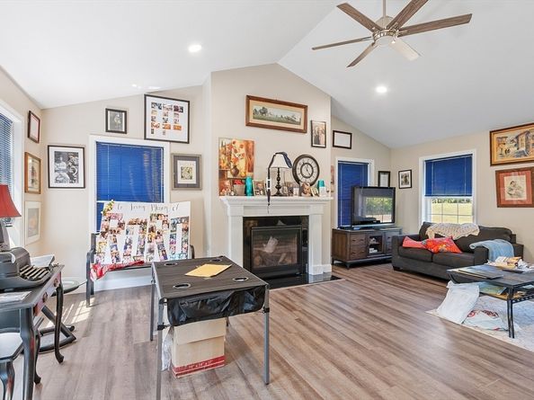 405 Hale St, Winchendon MA 01475
