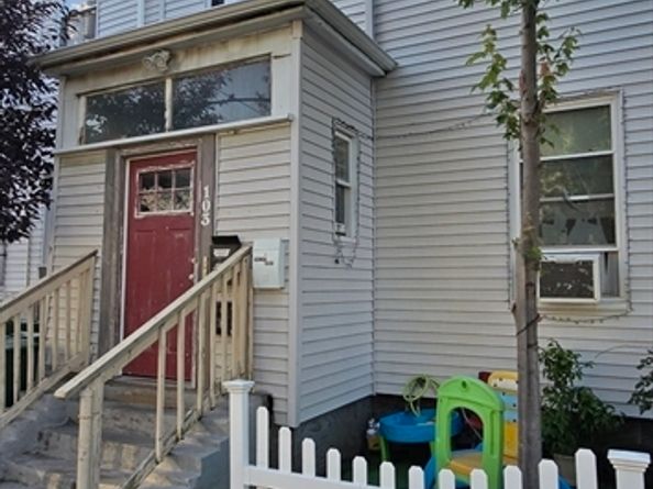 103 Warren St, Lynn MA 01905