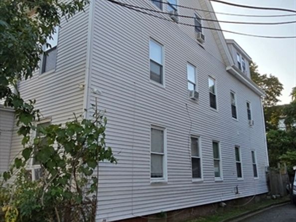 103 Warren St, Lynn MA 01905