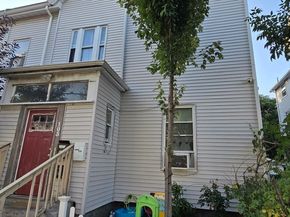 103 Warren St, Lynn MA 01905