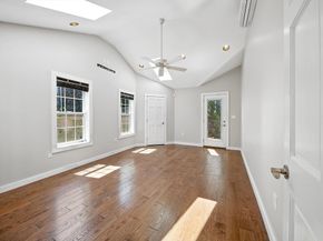 13 Oak St, Salem MA 01970