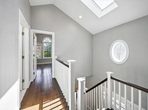 13 Oak St, Salem MA 01970