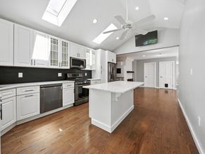 13 Oak St, Salem MA 01970