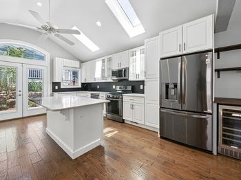 13 Oak St