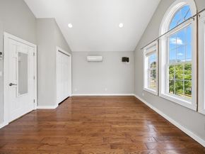 13 Oak St, Salem MA 01970