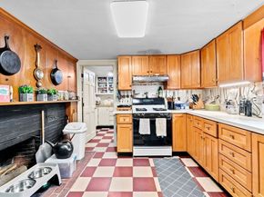696 Summer St, Rockland MA 02370