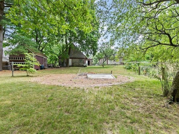 696 Summer St, Rockland MA 02370