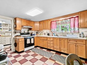 696 Summer St, Rockland MA 02370