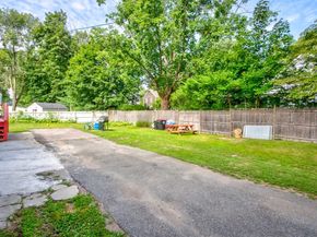 115 Ettrick St, Brockton MA 02301