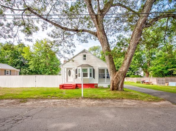 115 Ettrick St, Brockton MA 02301