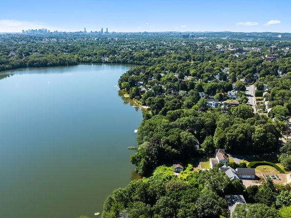 335 Mystic St B, Arlington MA 02474