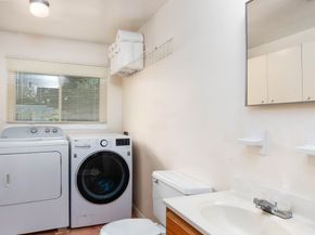 49 Barry Rd, Worcester MA 01609
