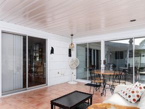 49 Barry Rd, Worcester MA 01609