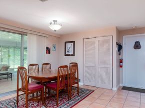 49 Barry Rd, Worcester MA 01609