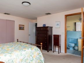 49 Barry Rd, Worcester MA 01609
