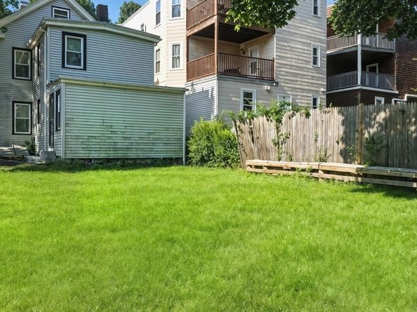 20 Rosseter St, Boston MA 02121