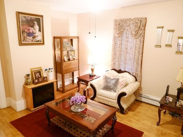 20 Rosseter St, Boston MA 02121