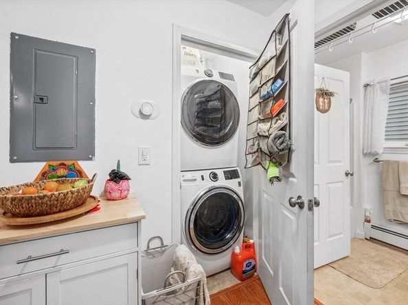 315 Cambridge St 102B, Worcester MA 01603