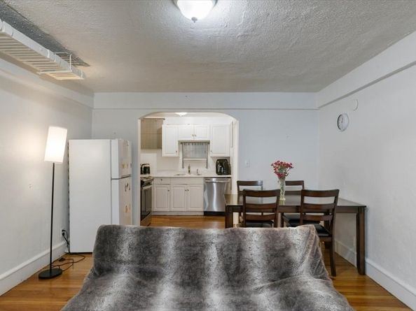 20 Claflin Rd A, Brookline MA 02445