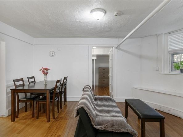 20 Claflin Rd A, Brookline MA 02445