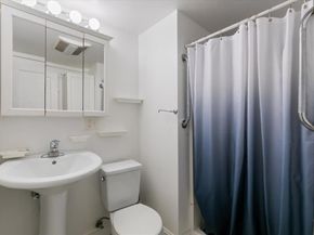 20 Claflin Rd A, Brookline MA 02445