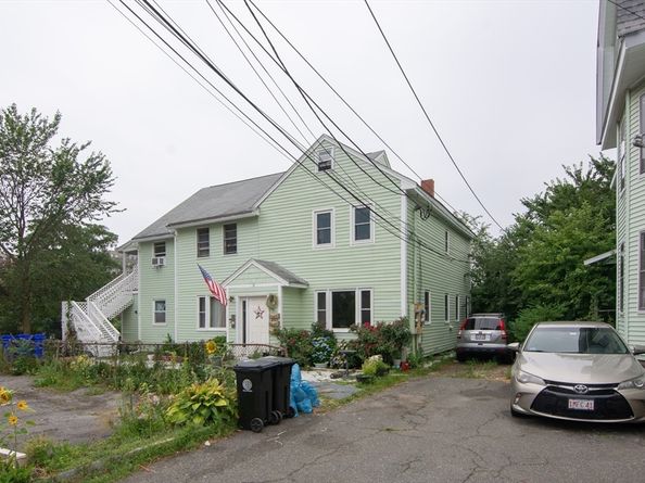 14 Holm Ct 2, Malden MA 02148