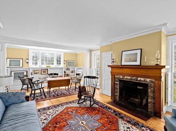 18 Pine Island Rd, Mattapoisett MA 02739