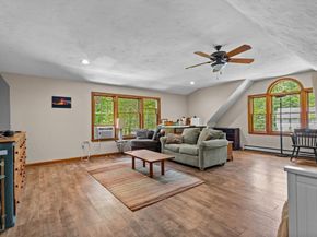9 Stagecoach Rd, Princeton MA 01541