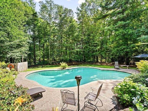 9 Stagecoach Rd, Princeton MA 01541