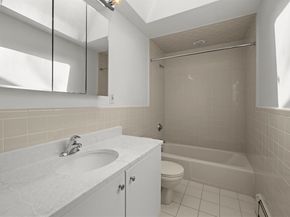 15 Woodridge Rd, Dover MA 02030