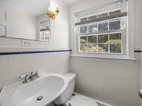 15 Woodridge Rd, Dover MA 02030